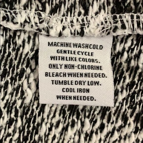 Style & Co Med Zippered Black And White Jacket - Picture 10 of 12